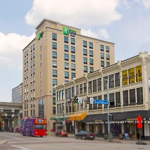 https://holiday-inn-express-suites-pittsburgh-north-shore.hotels-in-pittsburgh.com