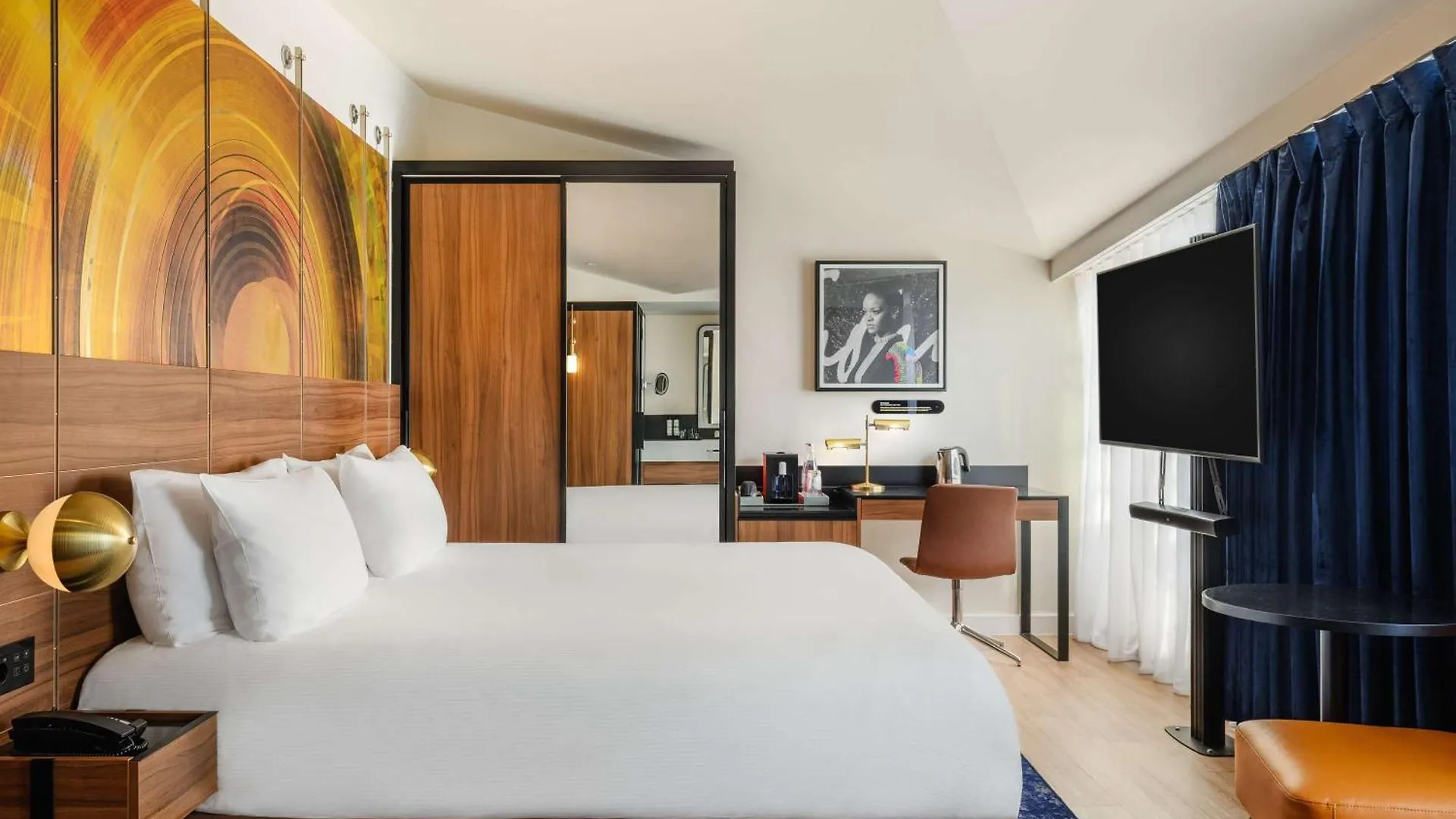 Pullman Budapest 5*,