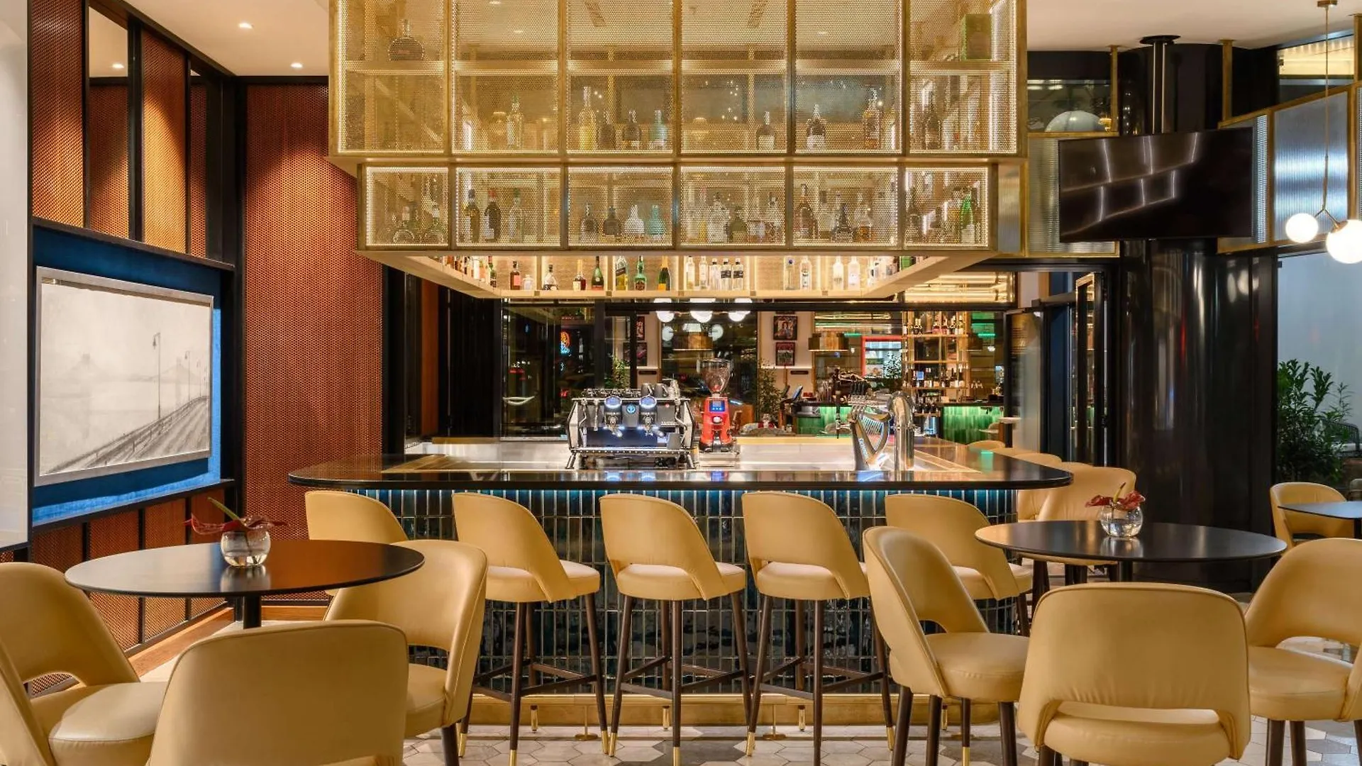 Pullman Budapest Hotel